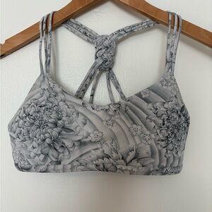lululemon free to be bra gray print size 6